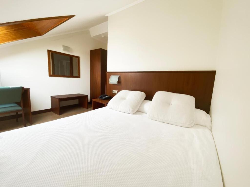 Hotel Entrerobles 사바리스 외부 사진